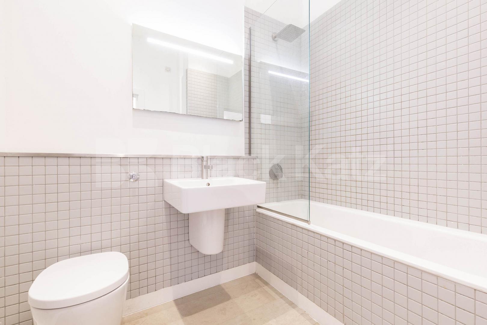 Stunning and spacious 3 bed warehouse conversion in the popular Clerkenwell area Great Sutton Street , Clerkenwell / Farringdon